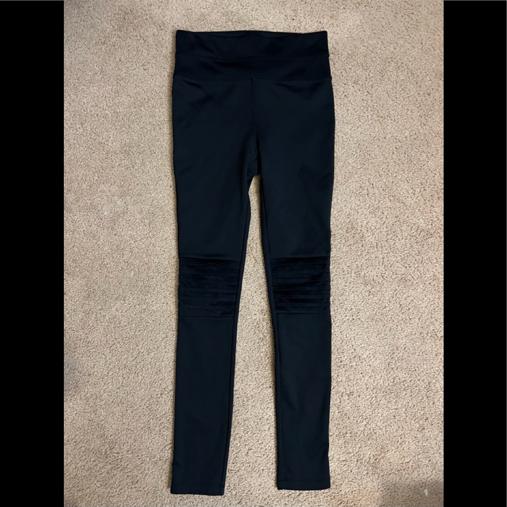 free people movement leguing for women size s/p in perfect condition.